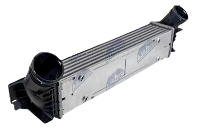 Chladič plnicího vzduchu Intercooler BMW 1 118C 06-11, 3 (320D) 07-11, X1 (DIESEL) 10-15
